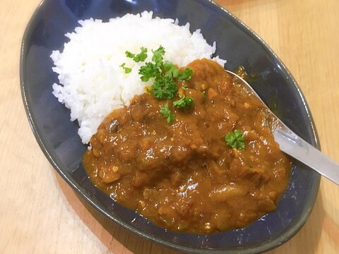 旨味たっぷり♡玉ねぎと牛すじカレー♪